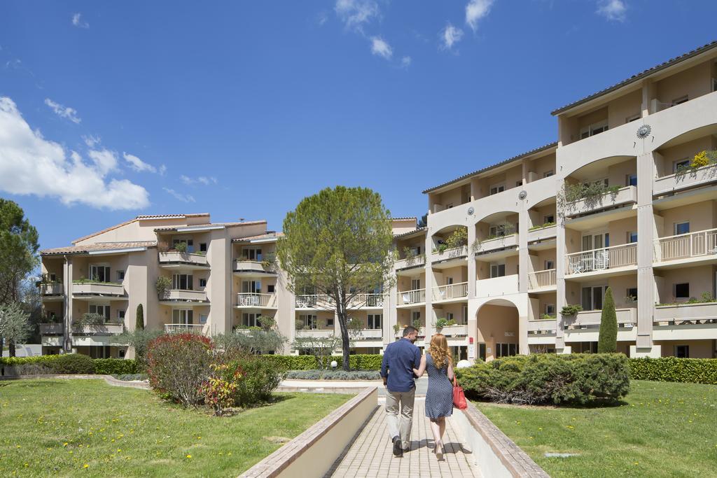 Residence Les Grands Pins Greoux-les-Bains Exterior photo
